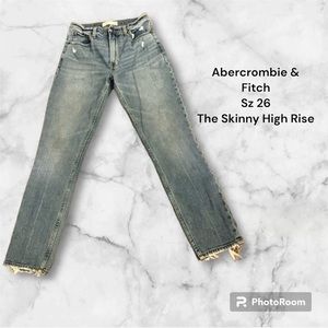 EUC Abercrombie & Fitch.  Sz 26/2R Worn maybe 2x